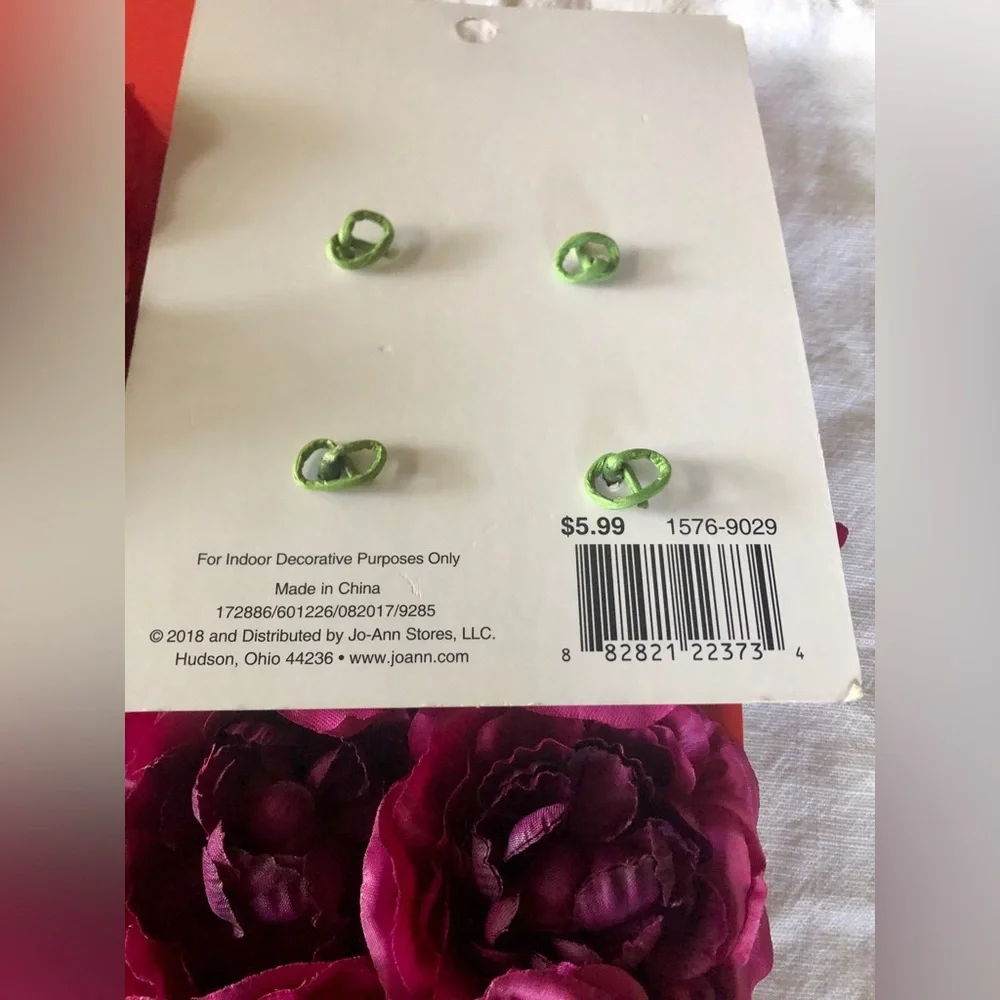 Fresh Picked Summer Jo-Anne’s stock, Red Purple Rose Blossoms Craft Weddings NWT